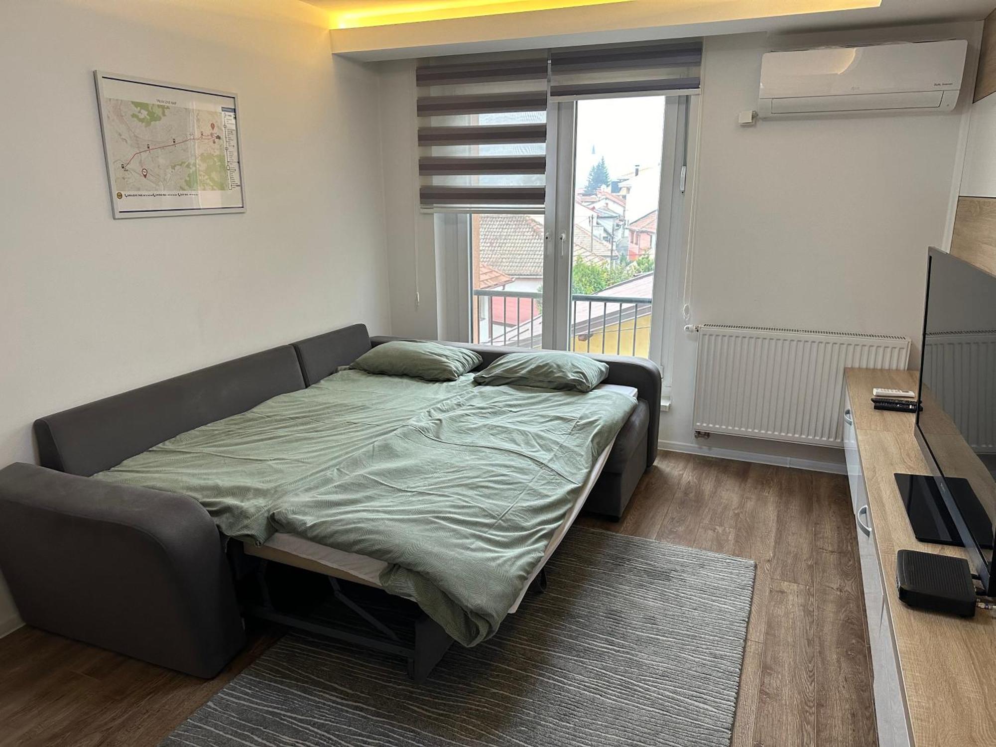 Modern Bright With Free Parking